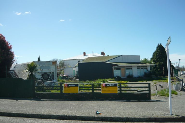 Photo of property in 102 Shearman Street, Waimate, 7924