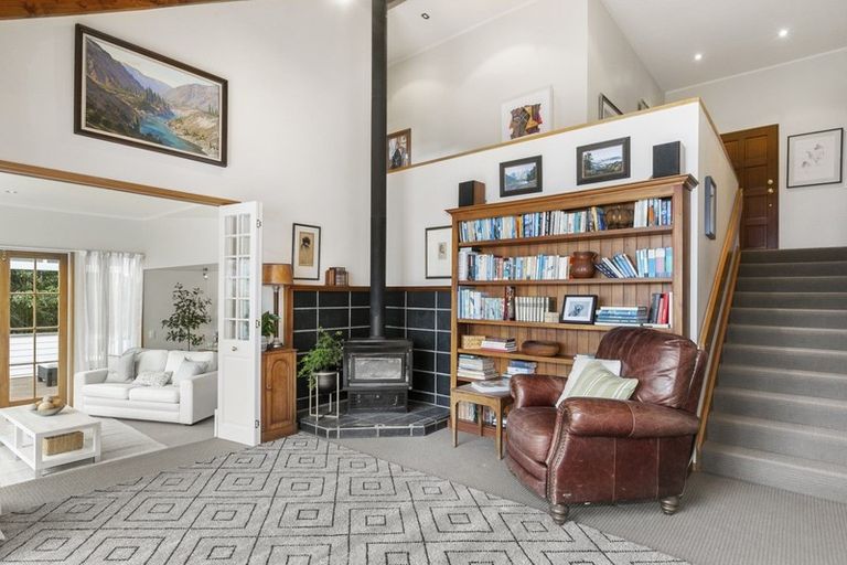 Photo of property in 32 Irvine Road, The Cove, Dunedin, 9077