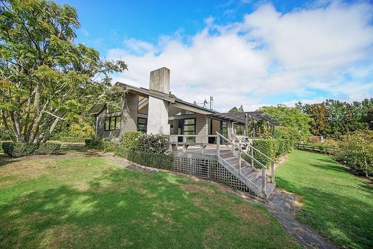 Photo of property in 35 Croft Lane, Riverhead, Albany, 0793