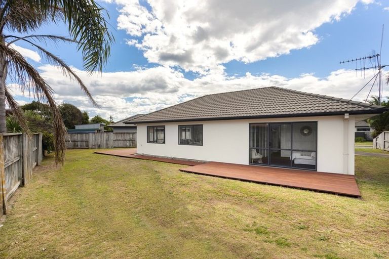 Photo of property in 41 Madeleine Terrace, Papamoa Beach, Papamoa, 3118