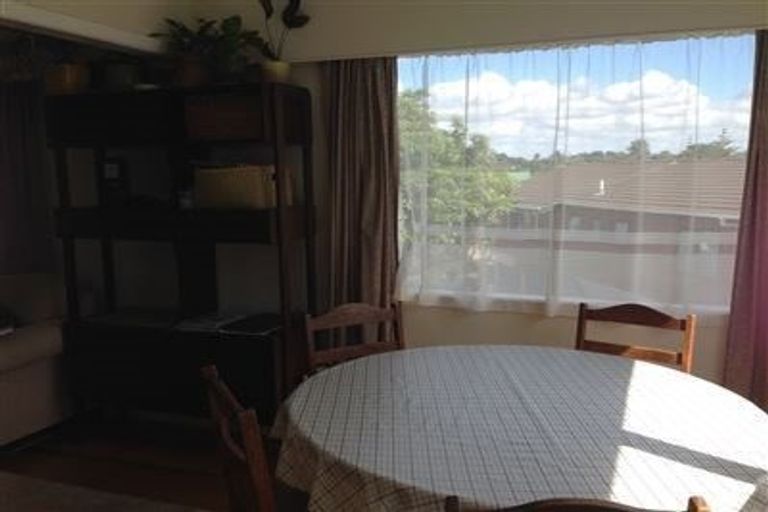 Photo of property in 1/21 William Souter Street, Forrest Hill, Auckland, 0620