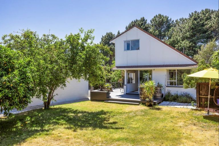 Photo of property in 209 Queenspark Drive, Parklands, Christchurch, 8083