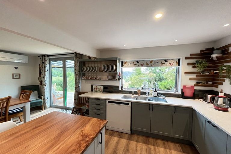 Photo of property in 143 Carlyon Road, Mahana, Upper Moutere, 7173