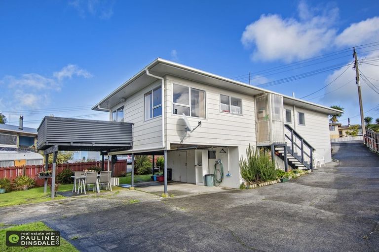 Photo of property in 84 King Street, Hikurangi, 0114