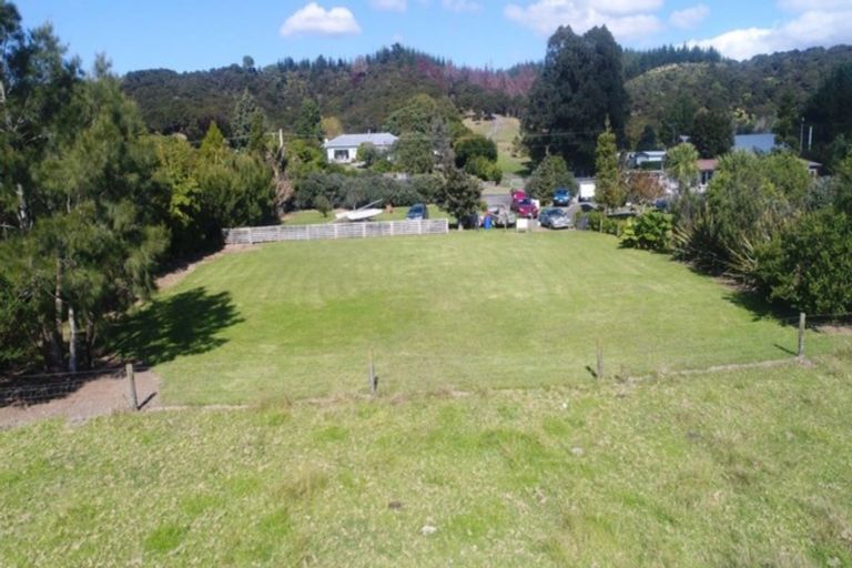 Photo of property in 1215 Whangapoua Sh25 Road, Te Rerenga, Coromandel, 3582
