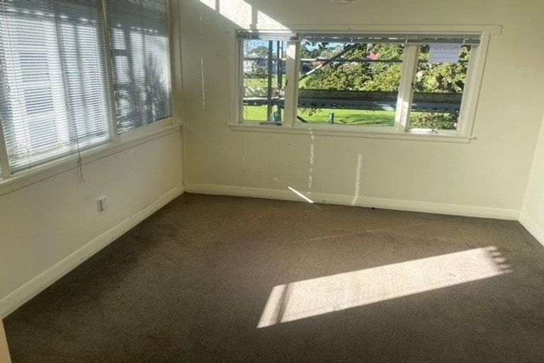 Photo of property in 21 Cambridge Terrace, Devonport, Auckland, 0624