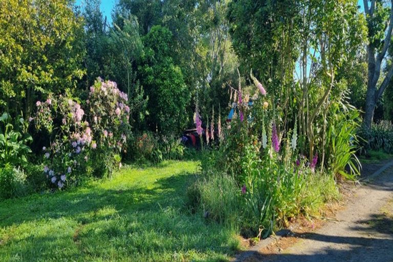 Photo of property in 150 Wirihana Road, Hawera, 4674