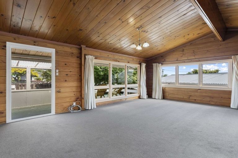 Photo of property in 22 Hinemoa Avenue, Taupo, 3330