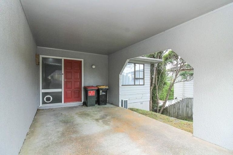 Photo of property in 67b Thurleigh Grove, Karori, Wellington, 6012