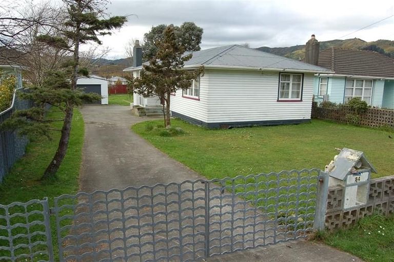 Photo of property in 84 Wainuiomata Road, Wainuiomata, Lower Hutt, 5014