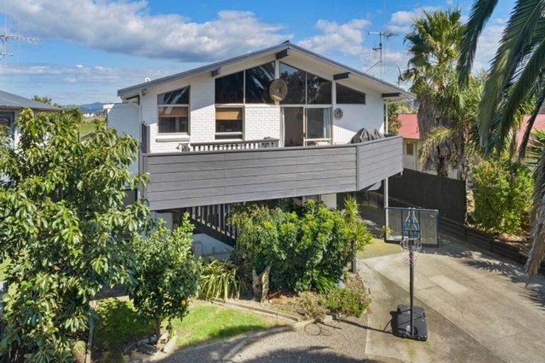 Photo of property in 62 Simpson Road, Papamoa Beach, Papamoa, 3118
