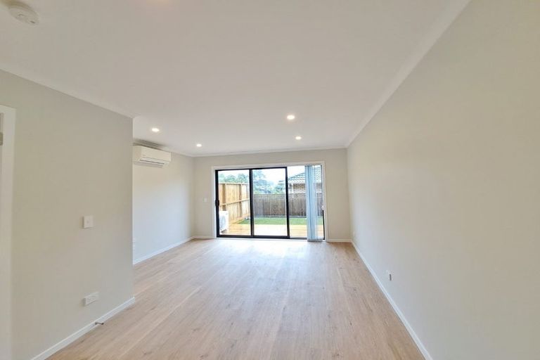 Photo of property in 21/125b Metcalfe Road, Ranui, Auckland, 0612