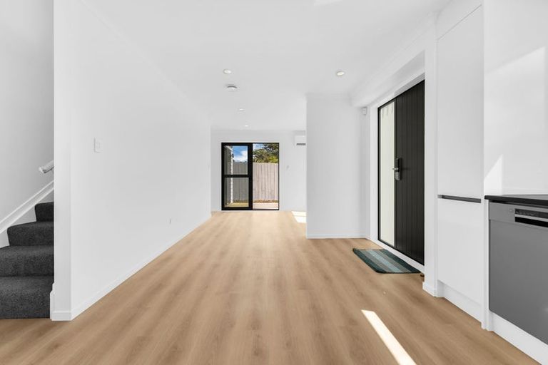 Photo of property in 8 Gardiner Grove, Mangere East, Auckland, 2024