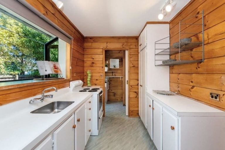 Photo of property in 24 Wiremu Street, Redwood, Christchurch, 8051