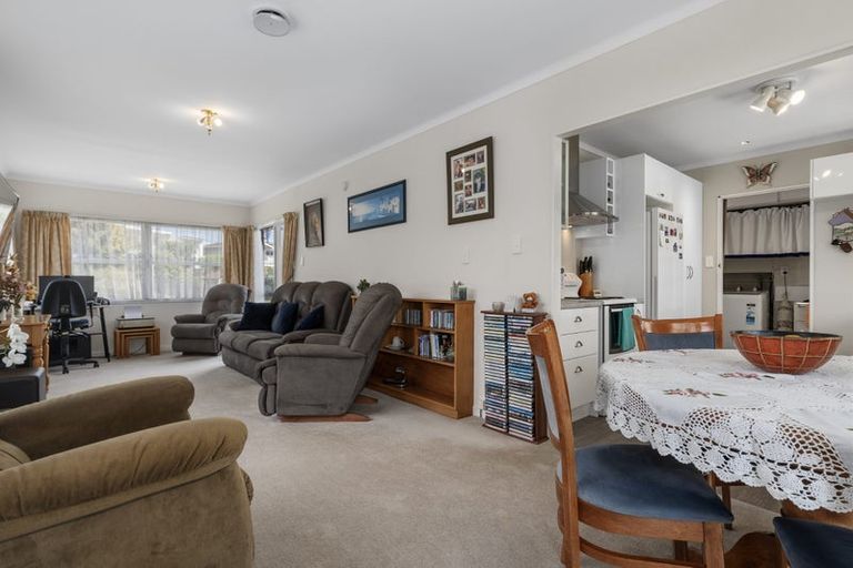 Photo of property in 247a Ngatai Road, Otumoetai, Tauranga, 3110
