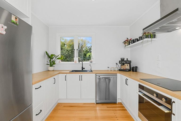 Photo of property in 72 Barnard Road, Fairy Springs, Rotorua, 3015