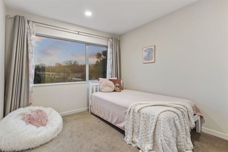 Photo of property in 31 Bight Road, Long Bay, Auckland, 0630