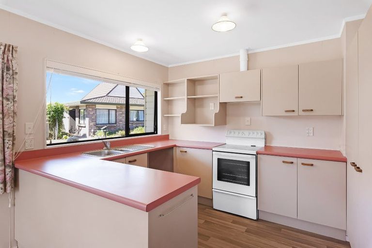 Photo of property in Rimu Village, 17/72 Rimu Road, Raumati Beach, Paraparaumu, 5032