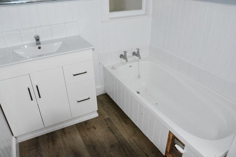 Photo of property in 78 Turuturu Road, Hawera, 4674