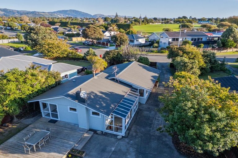 Photo of property in 45 Te Kupe Road, Paraparaumu Beach, Paraparaumu, 5032