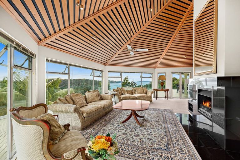 Photo of property in 19 Puriri Place, Sandspit, Warkworth, 0982