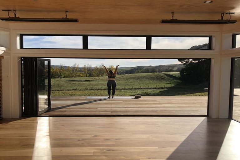 Photo of property in 360a Longbush Road, Hinakura, Masterton, 5884