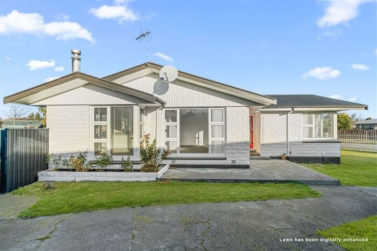 Photo of property in 32 Boston Avenue, Hornby, Christchurch, 8042