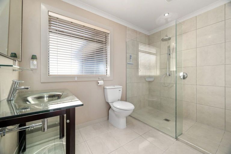 Photo of property in 27 Devoy Drive, Owhata, Rotorua, 3010