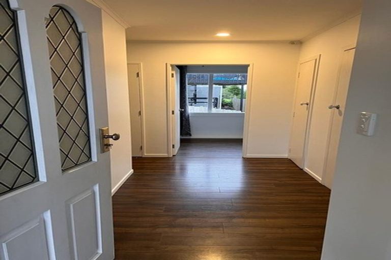 Photo of property in 232a Sunset Road, Windsor Park, Auckland, 0632