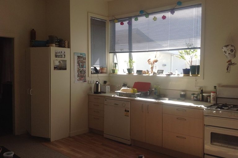 Photo of property in 5/20 Hay Street, Oriental Bay, Wellington, 6011