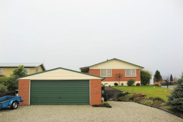 Photo of property in 90 Newcastle Street, Clyde, 9330