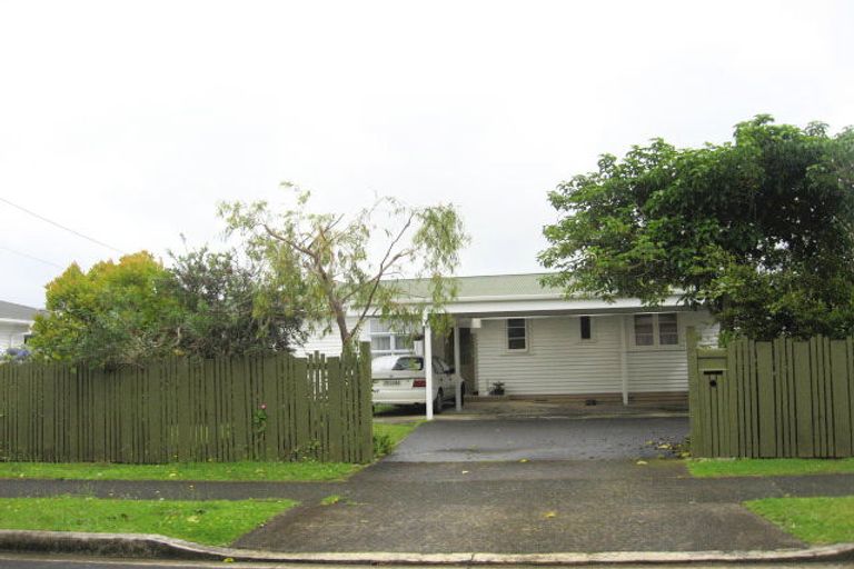 Photo of property in 14 George Point Road, Onerahi, Whangarei, 0110
