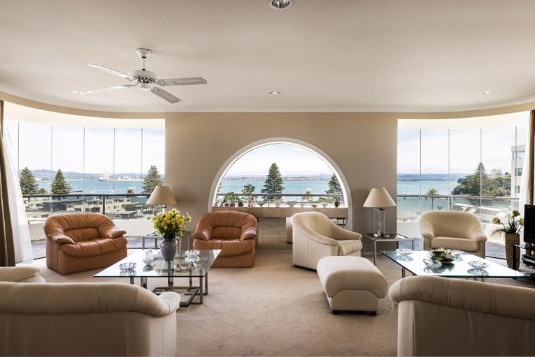 Photo of property in 21l Maunganui Road, Mount Maunganui, 3116