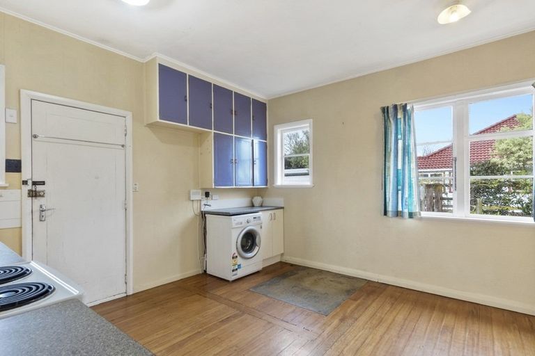 Photo of property in 43 Jellicoe Drive, Hamilton East, Hamilton, 3216