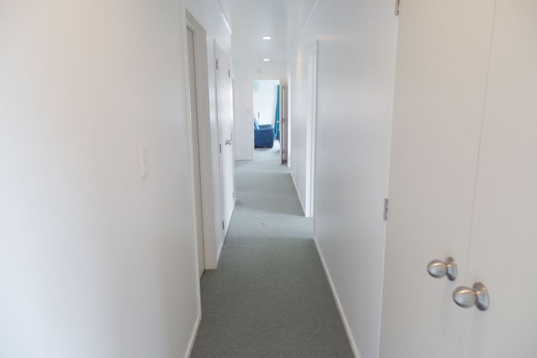 Photo of property in 3a Waterview Road West, Takanini, 2112