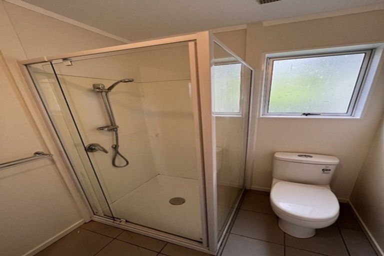 Photo of property in 34b Colchester Crescent, Newlands, Wellington, 6037