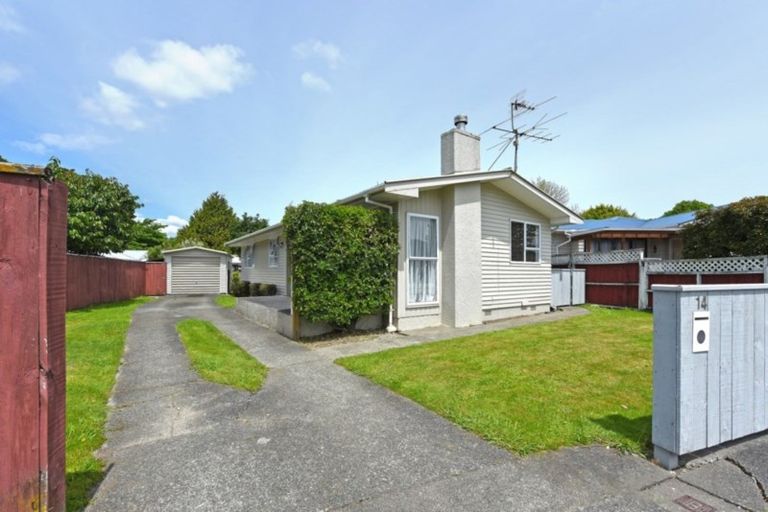 Photo of property in 14 California Drive, Totara Park, Upper Hutt, 5018