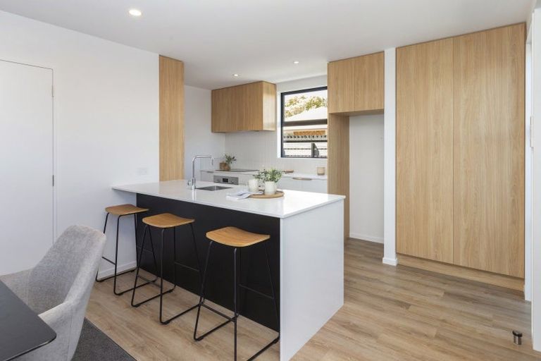 Photo of property in 2/46 Division Street, Riccarton, Christchurch, 8041