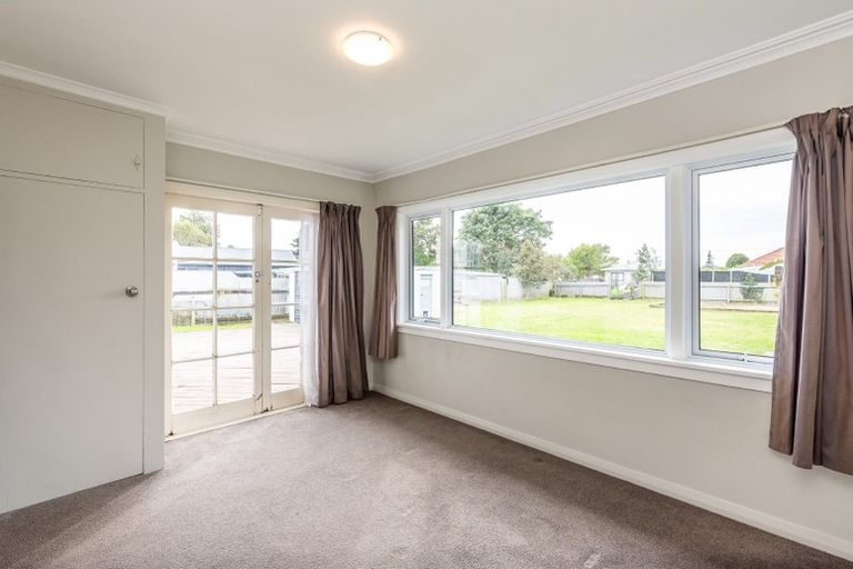 Photo of property in 43 Liverpool Street, Levin, 5510