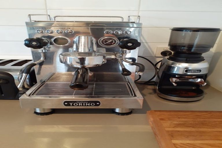 Photo of property in 8 Glen Wallace Road, Waipu, 0510