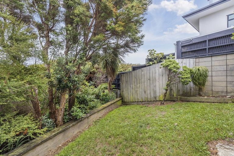 Photo of property in 58 Saint Ives Drive, Camborne, Porirua, 5026