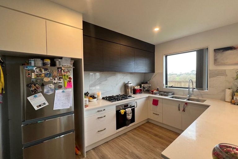 Photo of property in 2 Minhas Road, Papakura, 2110