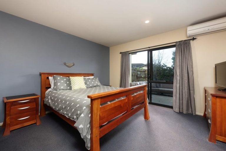 Photo of property in 22 Madeleine Terrace, Papamoa Beach, Papamoa, 3118