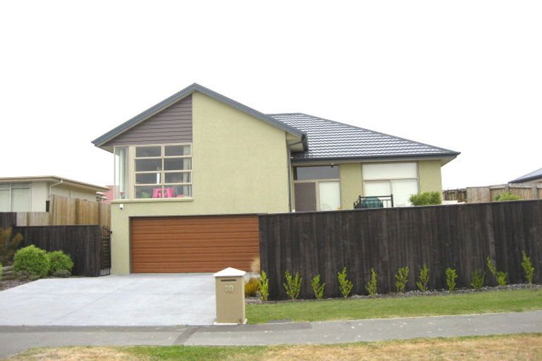 Photo of property in 10 Titirangi Crescent, Parklands, Christchurch, 8083