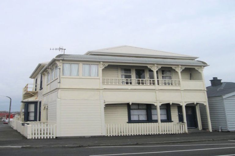 Photo of property in 345 Marine Parade, Napier South, Napier, 4110