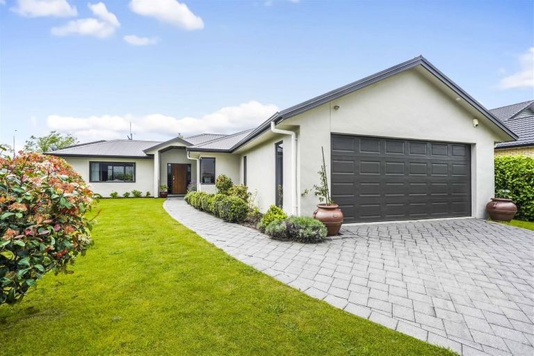 Photo of property in 11 Wiltshire Drive, Huntington, Hamilton, 3210