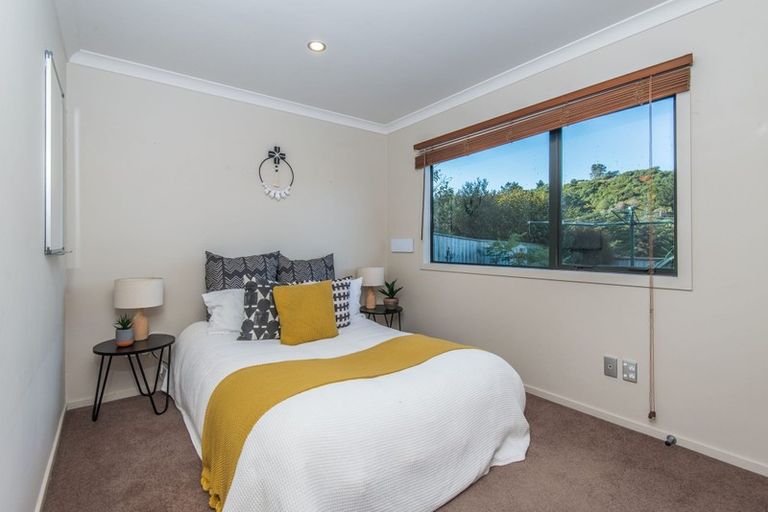 Photo of property in 53 Te Puia Drive, Aotea, Porirua, 5024