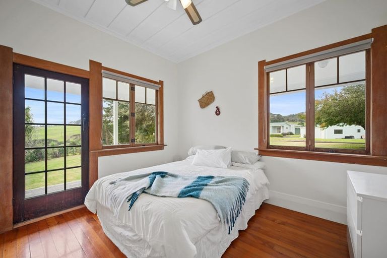 Photo of property in 376 Mangakura Road, Helensville, 0875