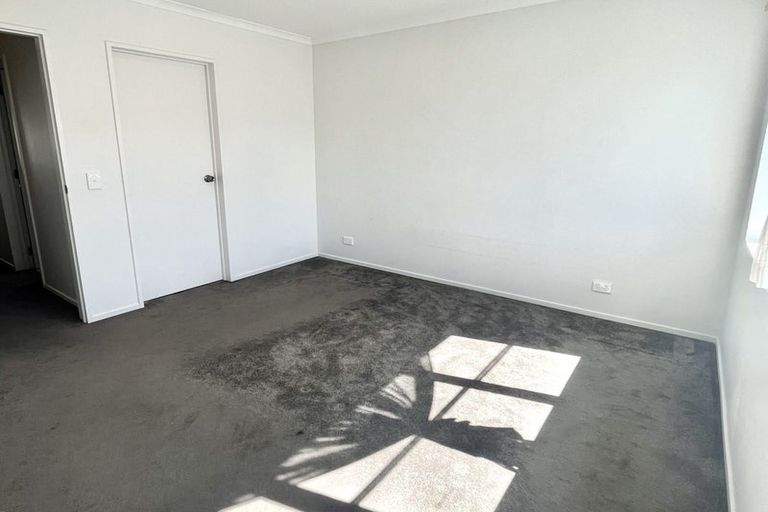 Photo of property in 20 Bellbird Street, Papakura, 2110