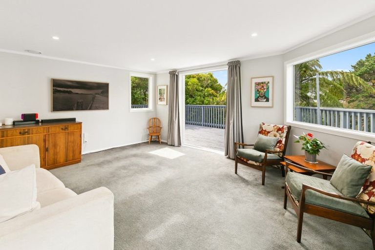Photo of property in 36 Lynda Avenue, Paparangi, Wellington, 6037